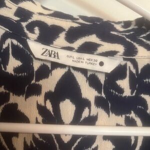 Zara Dark Blue and Cream Patterned Blouse